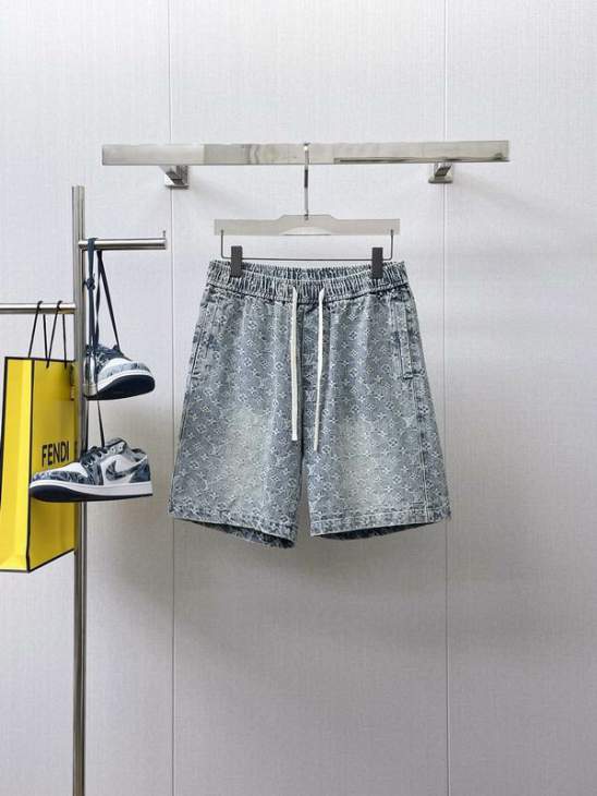 Picture of LV Short Pants _SKULVM-3XLxetr2918335